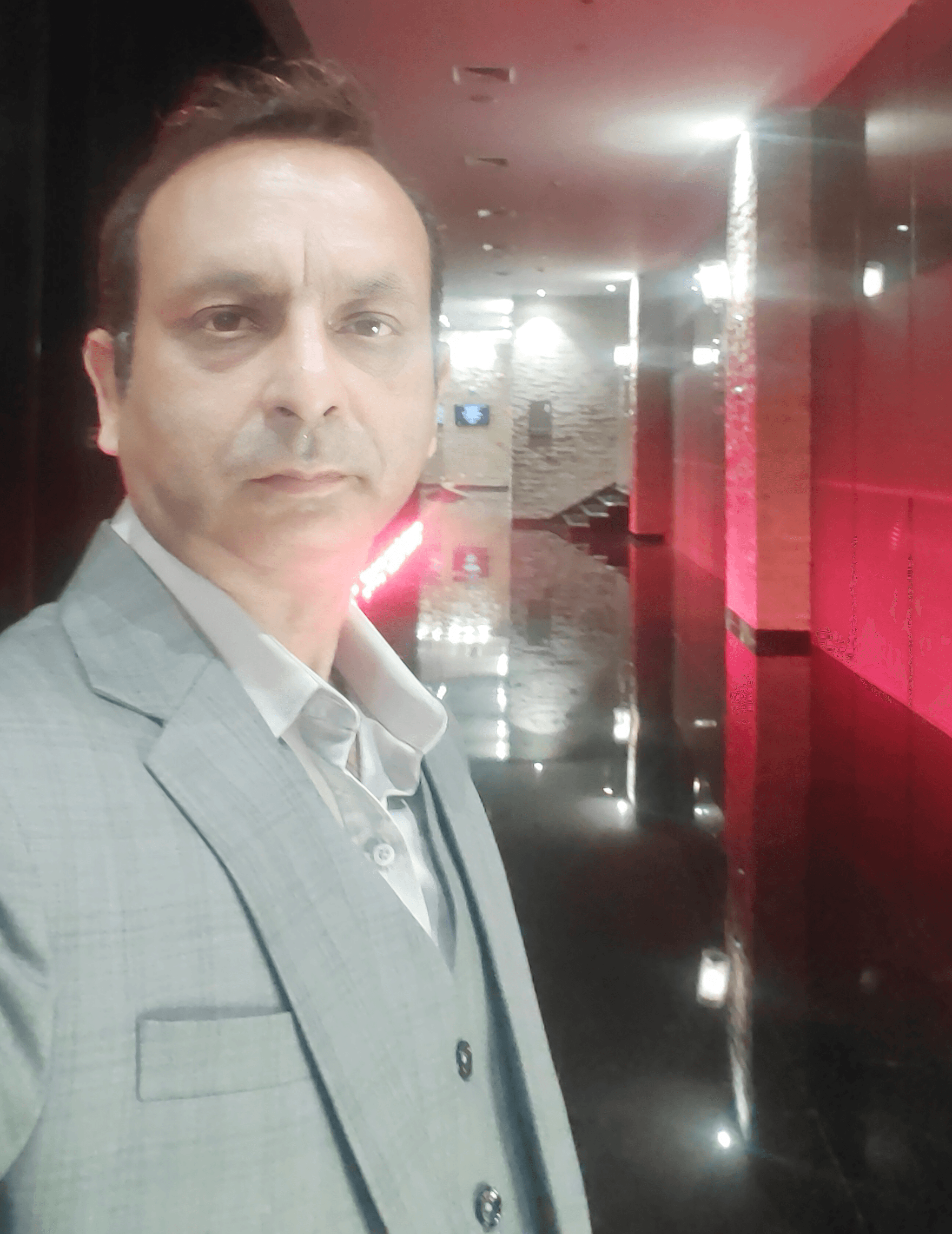 Arun Verma - Vastu Consultant and Astrologer